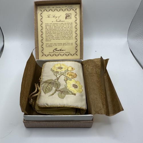 Cashs silk needle case gold - cashs,