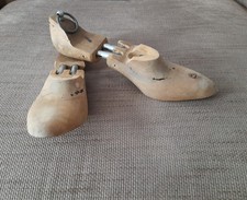 Vintage Slim Wooden Sprung Shoe Trees Shoe Stretchers Approx women's Size 6 UK