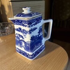 Wade Ceramics Blue Willow Pattern lid milk jug Commission By Ringtons Ltd 1991