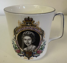 Royal Grafton Queen Elizabeth II Silver Jubilee Commemorative Mug.            