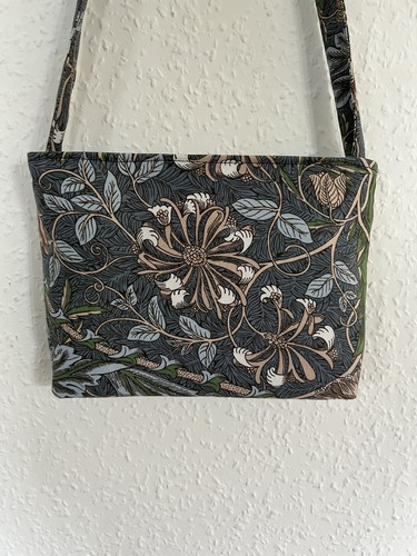 William morris honeysuckle - morris,