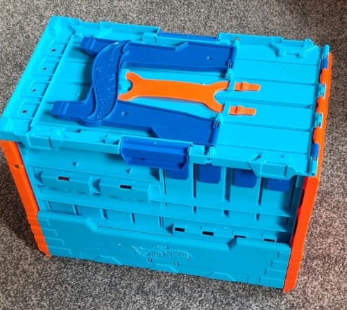 Hot wheels race - hot,