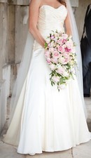 Charlotte Balbier Designer Wedding Dress. Size 10-12. Worn Once.  £550