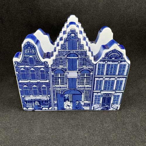 Delft blue hand - painted, letter