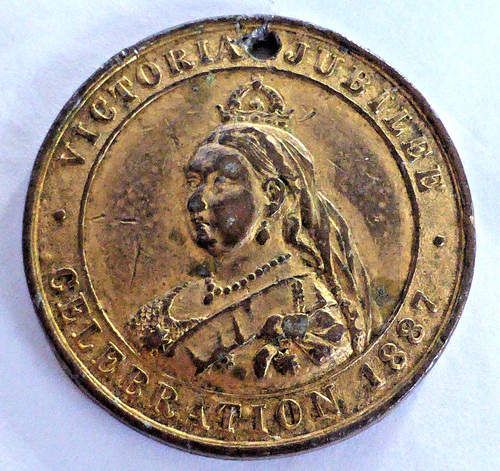 Rare queen victoria golden - rare,