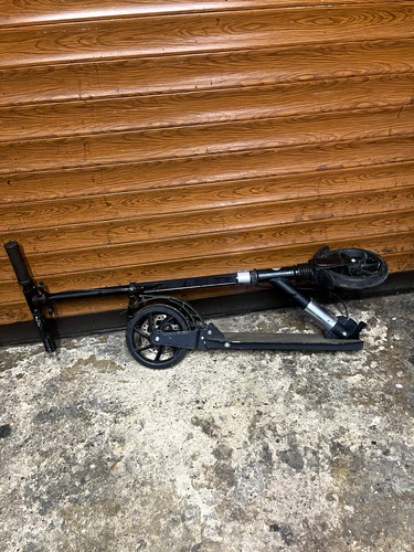 Black adult push scooter - adult,