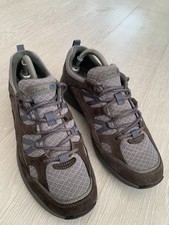 Clarks Wave Vista Suede Shoes