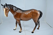 BESWICK HORSE BROWN MARE FACING LEFT MODEL No. 976