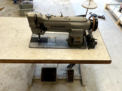 Singer 211g 256 - heavy, duty