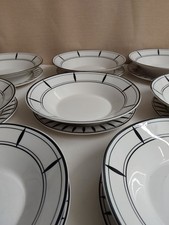 Modern White Dinner Set Black