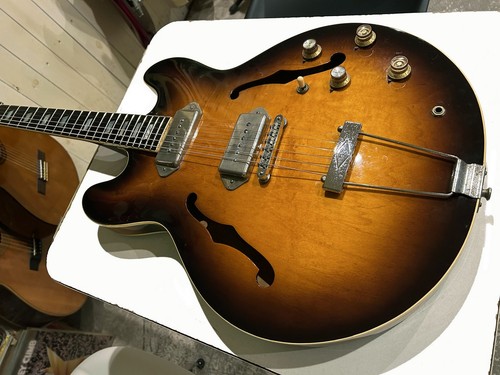 Japan casino 1982 - (epiphone),