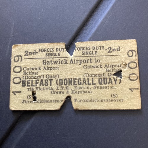 Railway ticket gatwick - (.,