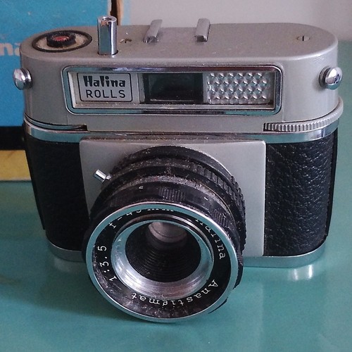Halina rolls film camera - halina,