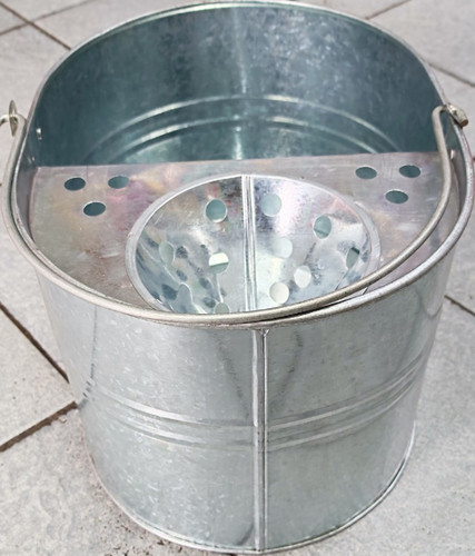 Metal oval mop bucket with - oval,