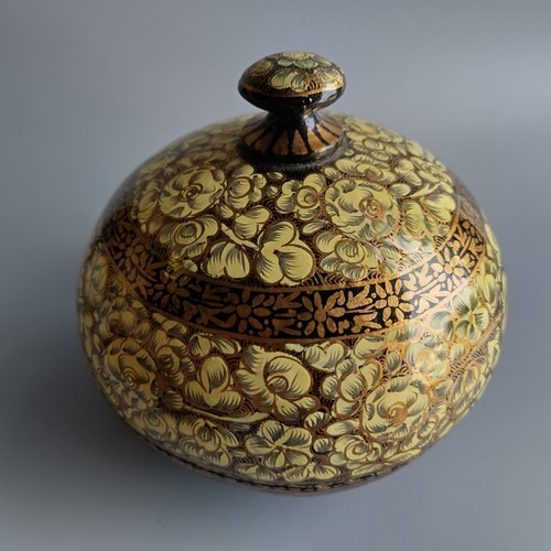 Kashmir vintage traditional