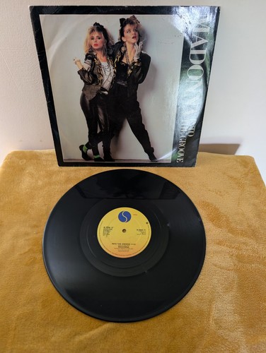Madonna into the groove - madonna,