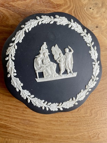 Vintage wedgewood black - vintage,