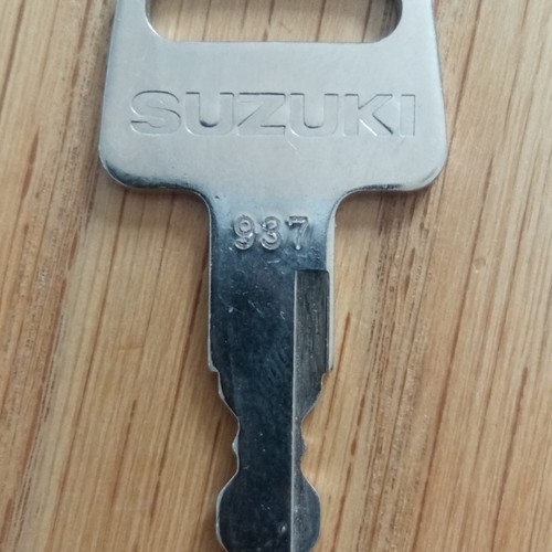 Suzuki outboard motor key - motor,