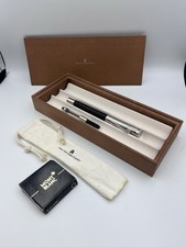 Graf von Faber-Castell Classic Ebony fountain pen 18K Gold NIB F Box&Papers inc