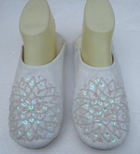 MOROCCAN * WHITE * LEATHER SEQUINED SLIPPERS