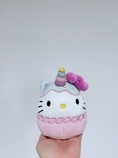 Squishmallows Hello Kitty