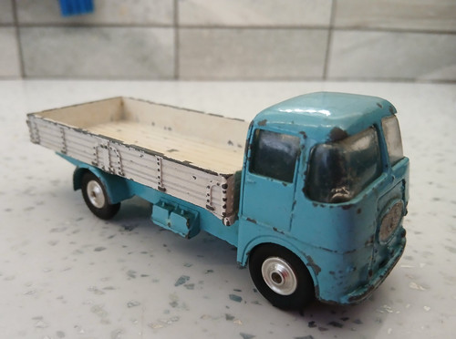 Corgi toys 457 erf - corgi,