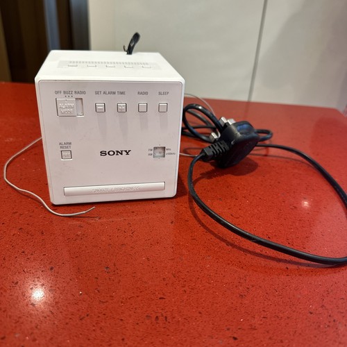 Sony cube alarm clock model - cube,