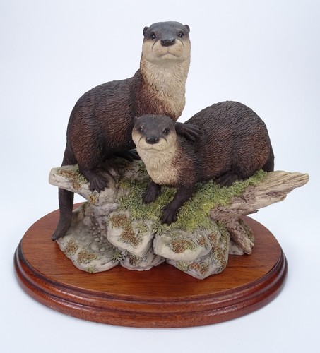 Border fine arts otters - fine,