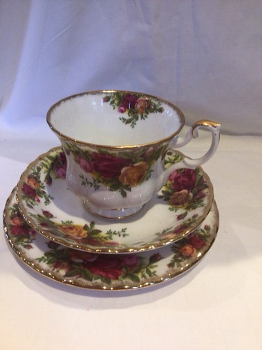 Royal albert old country - country, roses