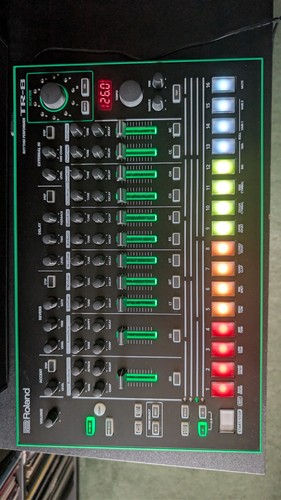 Roland rhythm performer - tr-8,