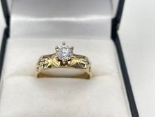 Vintage 10ct Gold Ladies CZ Dress Ring. Goldmine Jewellers.