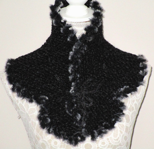 Hand knit ruffled - hand, collar
