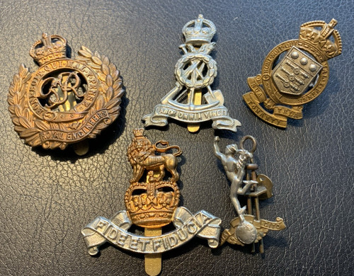Army corps badges - army,