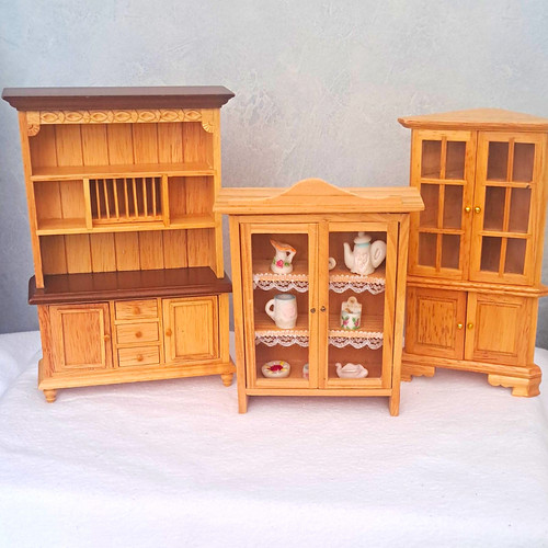 Dolls house dresser - x, x