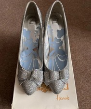 Limited Edition Size 8 Harrods