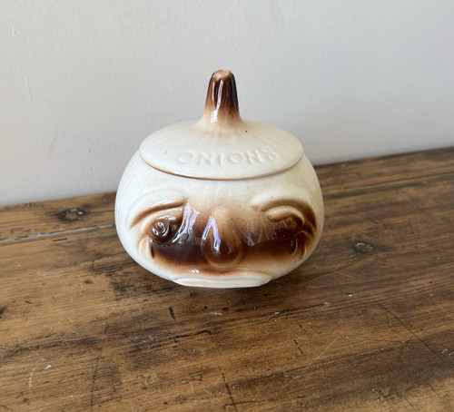 Pickled onion vintage novelty - onion,