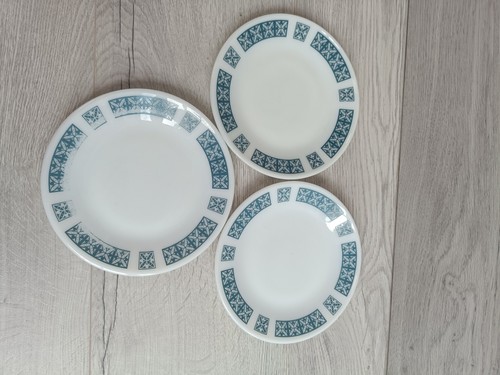 Pyrex jaj chelsea side plates - jaj,