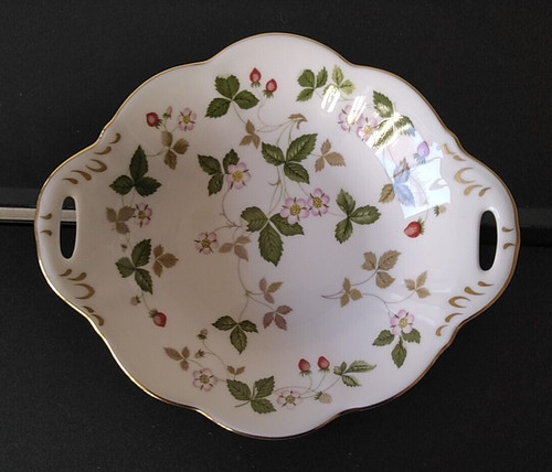 Wedgwood wild strawberry - 'wild, strawberry'