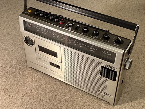 Sony 470l vintage radio - sony,
