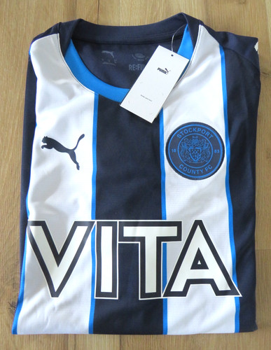 Bnwt stockport county official - stockport,