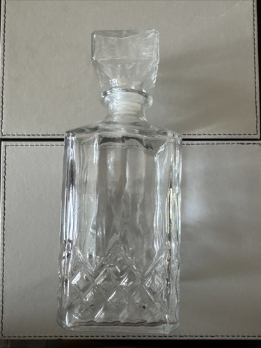 Carafe decanter glassware - carafe,