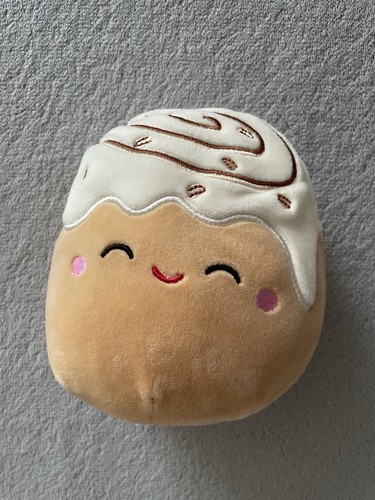 Squishmallow cinnamon roll - cinnamon,