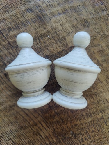Pair unused off white - pair, of