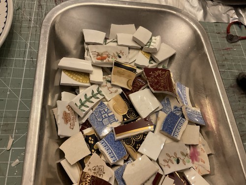 Mosaic cut pieces approx 700 - pieces,