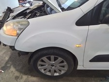 FRONT WING LH PEUGEOT PARTNER