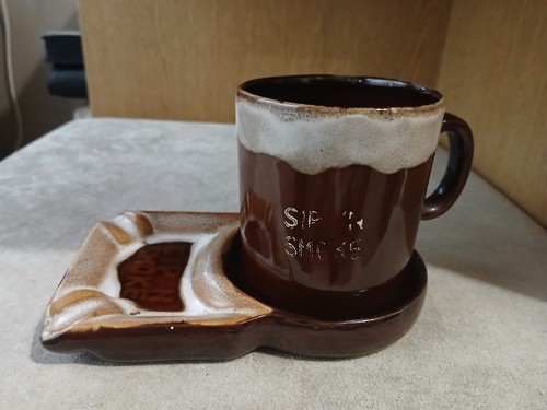 Vintage sip smoke mug and - n,