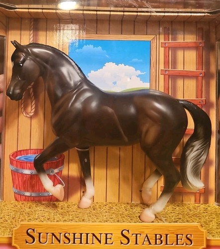 Breyer sunshine stables - sunshine, dark