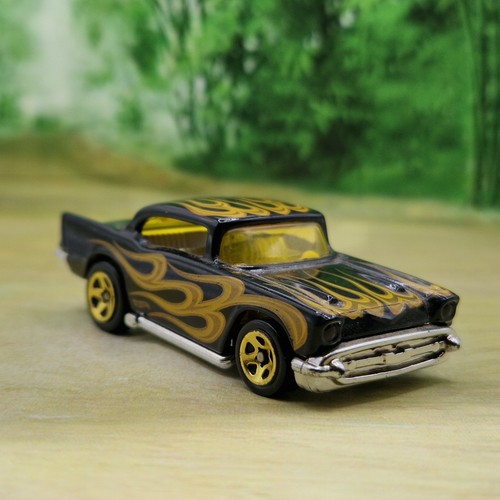 Hot wheels chevy diecast - hot,