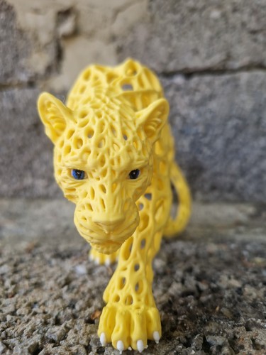 Printed mesh art jaguar - 3d,