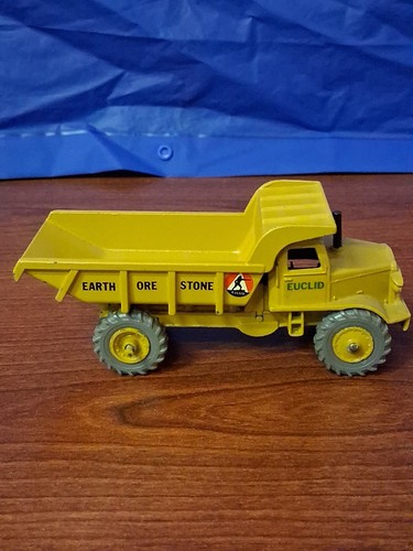 Vintage old die cast - old,